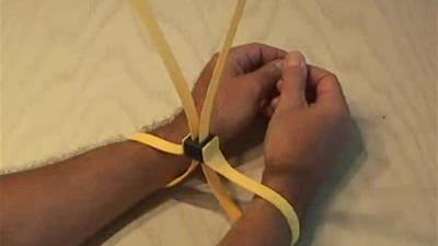 10-zip-cuffs