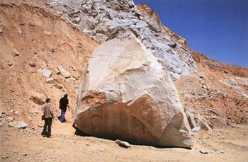 08-lacma-boulder
