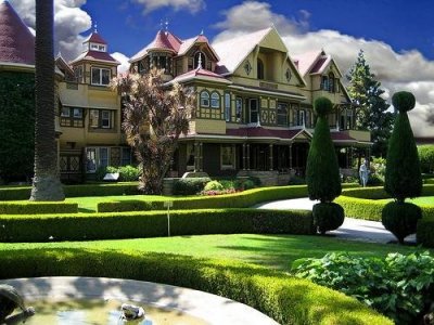 10-winchester-mystery-house
