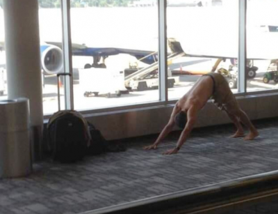01-yoga-airport
