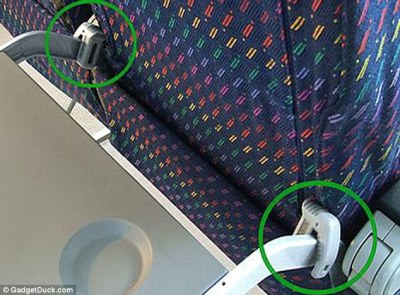 09-airplane-seat-stoppers
