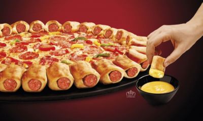 07-pizza-hut-hot-dog-crust_1.jpg