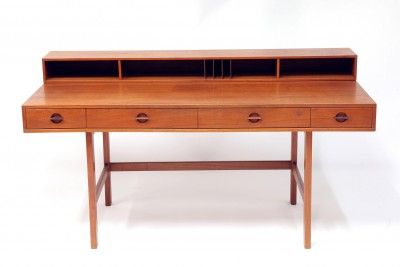 11-Desk-Bourdain-Auction