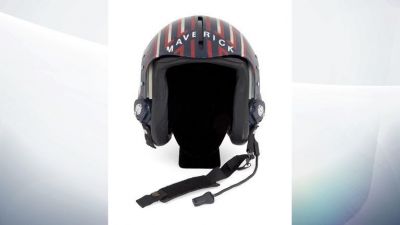 02-Tom-Cruise-Helmet-Auction
