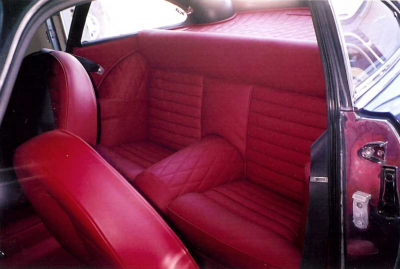 03-Adams-Lambo-400GT-Red-interior-2