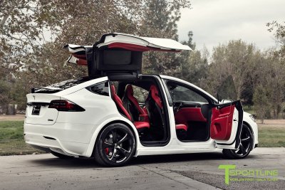 08-Red-Interior-Tesla