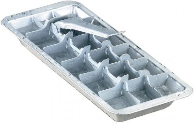 01-Old-School-Ice-Tray