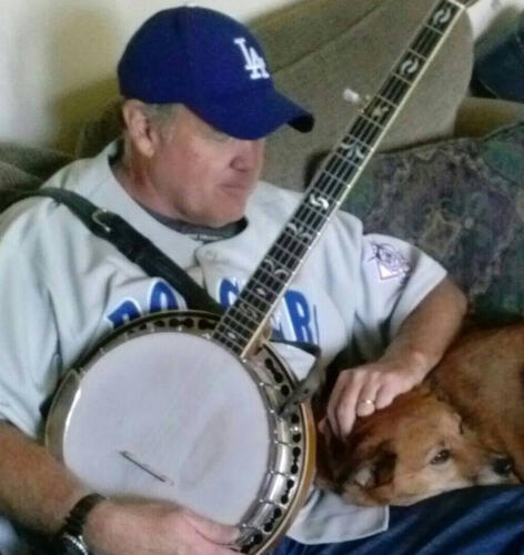 04 - Dwayne banjo