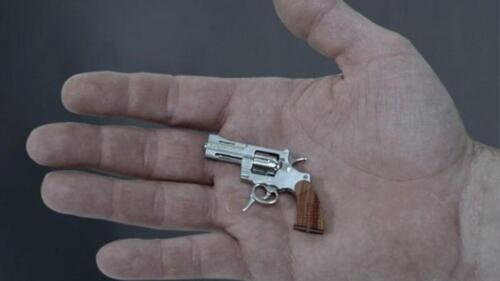04 - NEWS - smallest-revolver