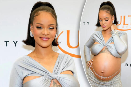 04 - Rihanna pregnant